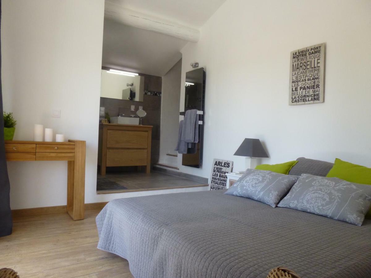 Les Chambres Des Taillades Les Taillades Εξωτερικό φωτογραφία